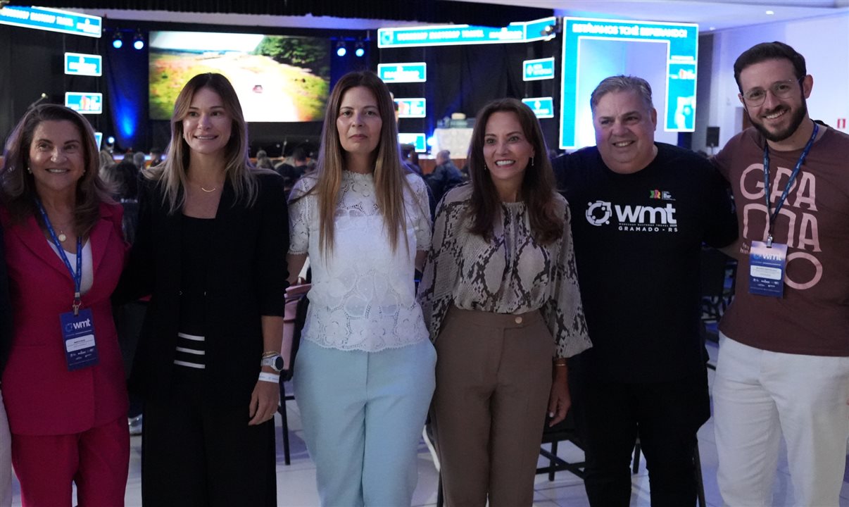 Marta Rossi, do Festuris Gramado, Marília Herrmann, secretária-executiva de Turismo de Alagoas, Ana Carolina Feitosa, da Masterop, Rosa Volk, da Gramadotur, Artur Nascimento, da Masterop, e Ricardo Bertolucci, secretário de Turismo de Gramado