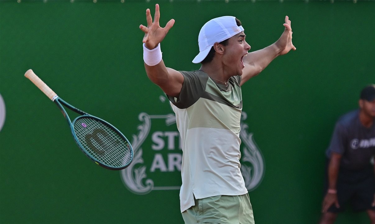 Guto Miguel, campeão de duplas com Eduardo Ribeiro