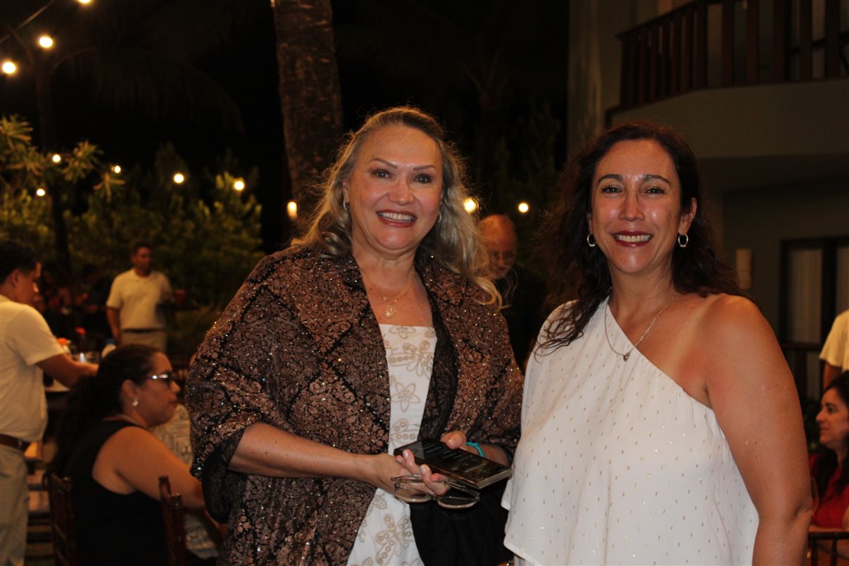 Vera Casaol, da Pointtur, e Claudia Lopez, da Viajes Fabela Chile 