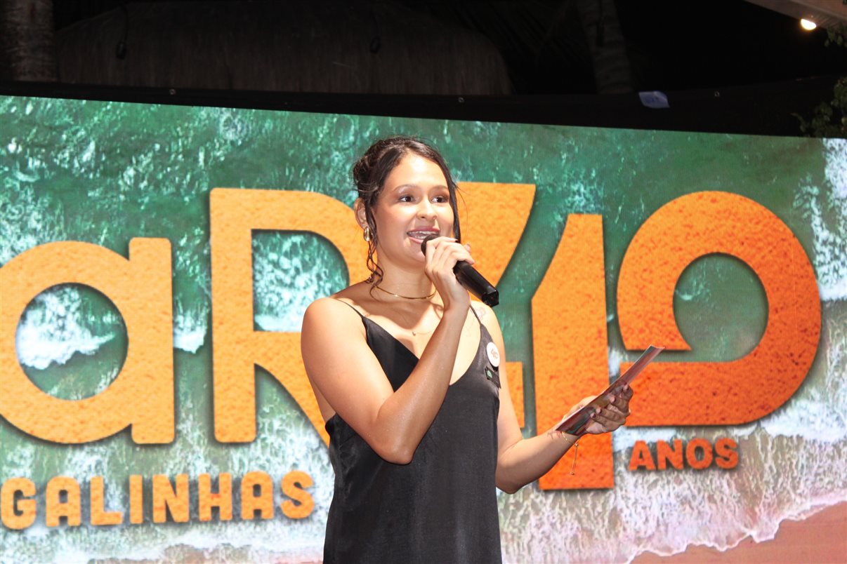 Samantha Leal, do Solar e Viv&aacute;, foi a host da noite