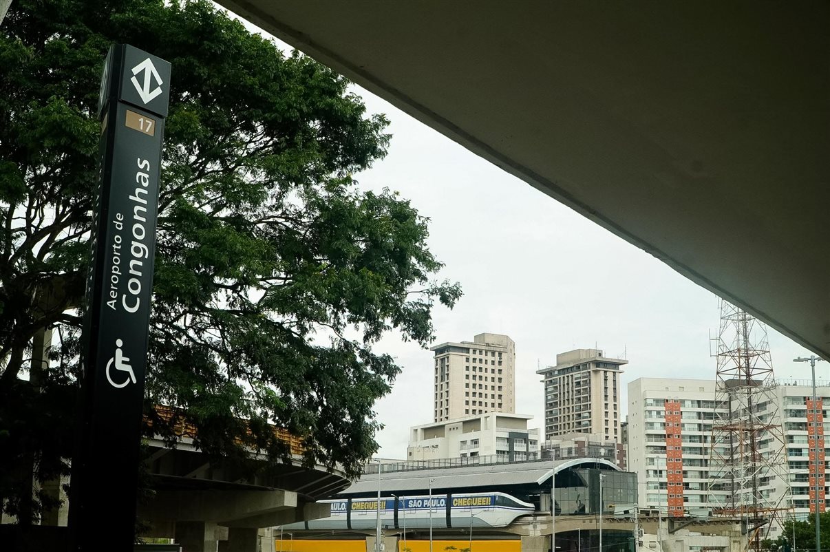 Entrada da Estação Aeroporto de Cogonhas