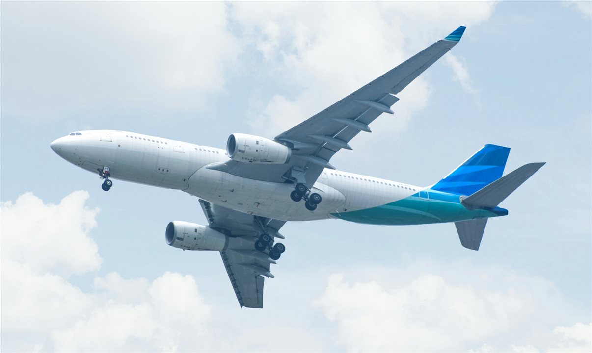 Fornecimento do combustível foi sufocado em todo mundo pelo fechamento do Estreito de Ormuz pelo Irã