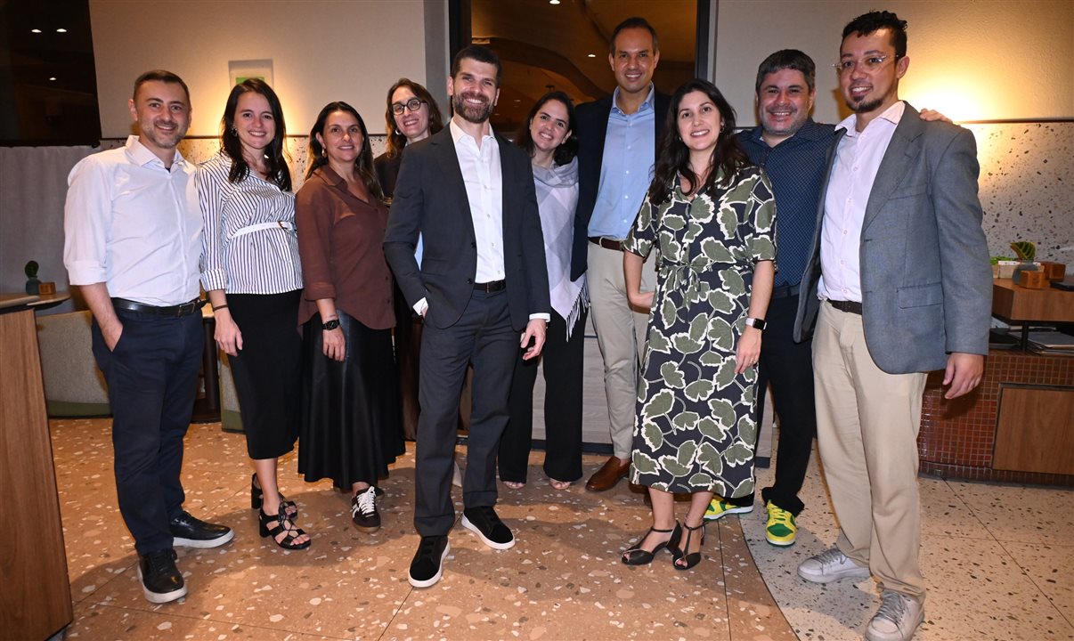 Time da Accor durante evento realizado em São Paulo