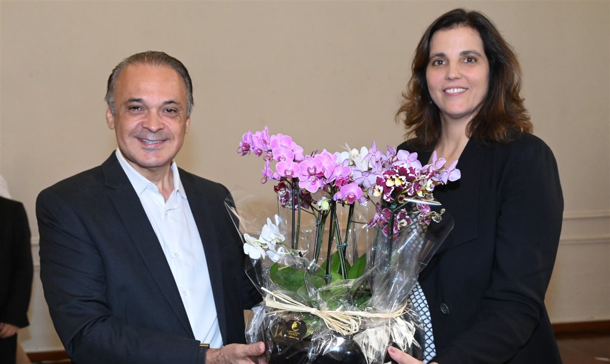 Roberto de Lucena se despede hoje da pasta dando lugar a Ana Biselli, a primeira mulher a comandar a Secretaria de Turismo e Eventos do Estado de São Paulo