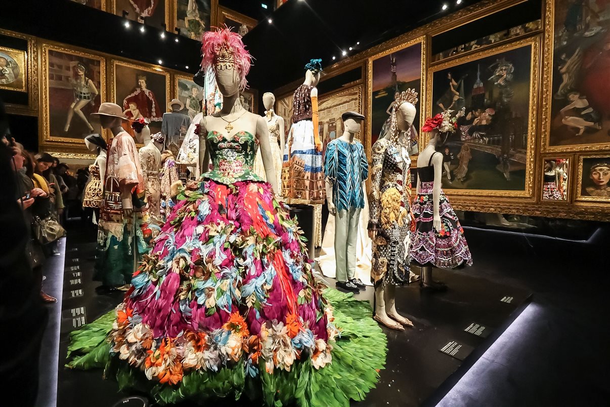 Exposição Do Coração à Mão Dolce Gabbana no  Grand Palais em Paris