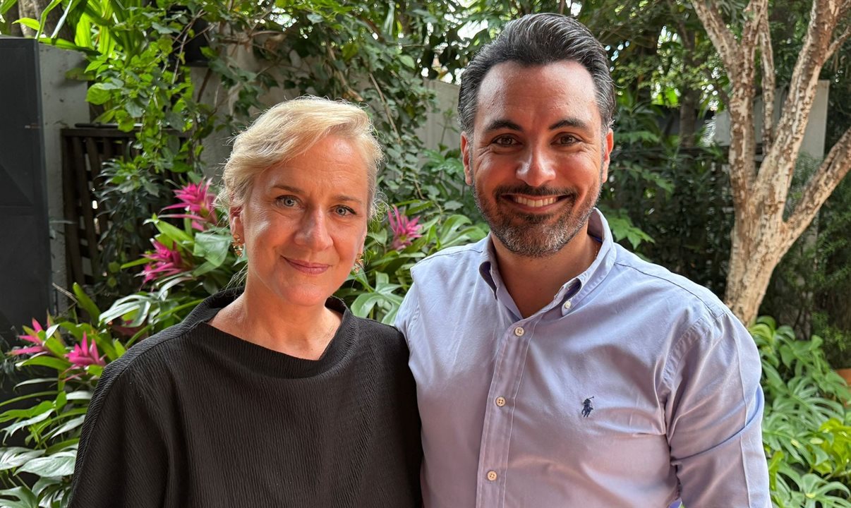 Annette Taeuber, do Lufthansa Group, com Tiago Grandizoli, do Terminal BTG Pactual