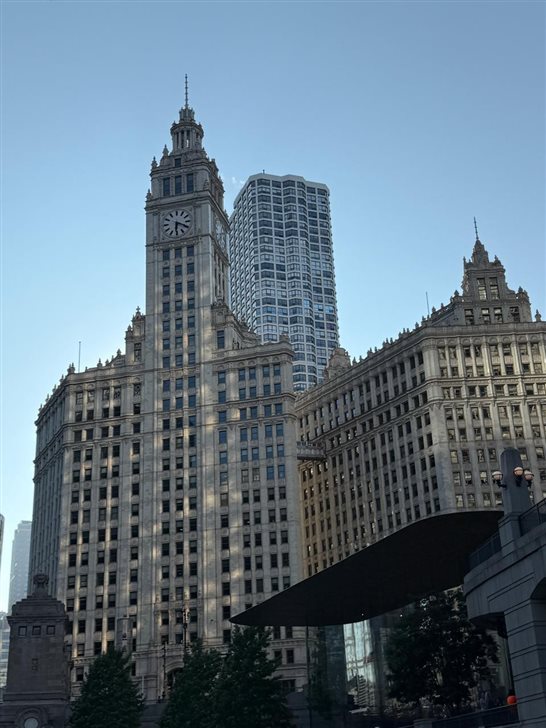 Sempre olhe para cima em Chicago... as vistas s&atilde;o deslumbrantes