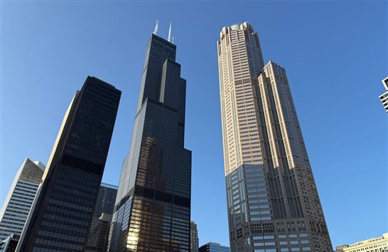 Willis Tower ao centro