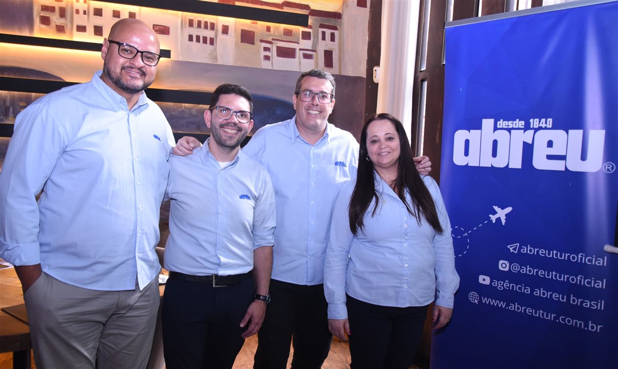 O time Abreu recebe agentes de viagens em seis cidades no roadshow da Turquia