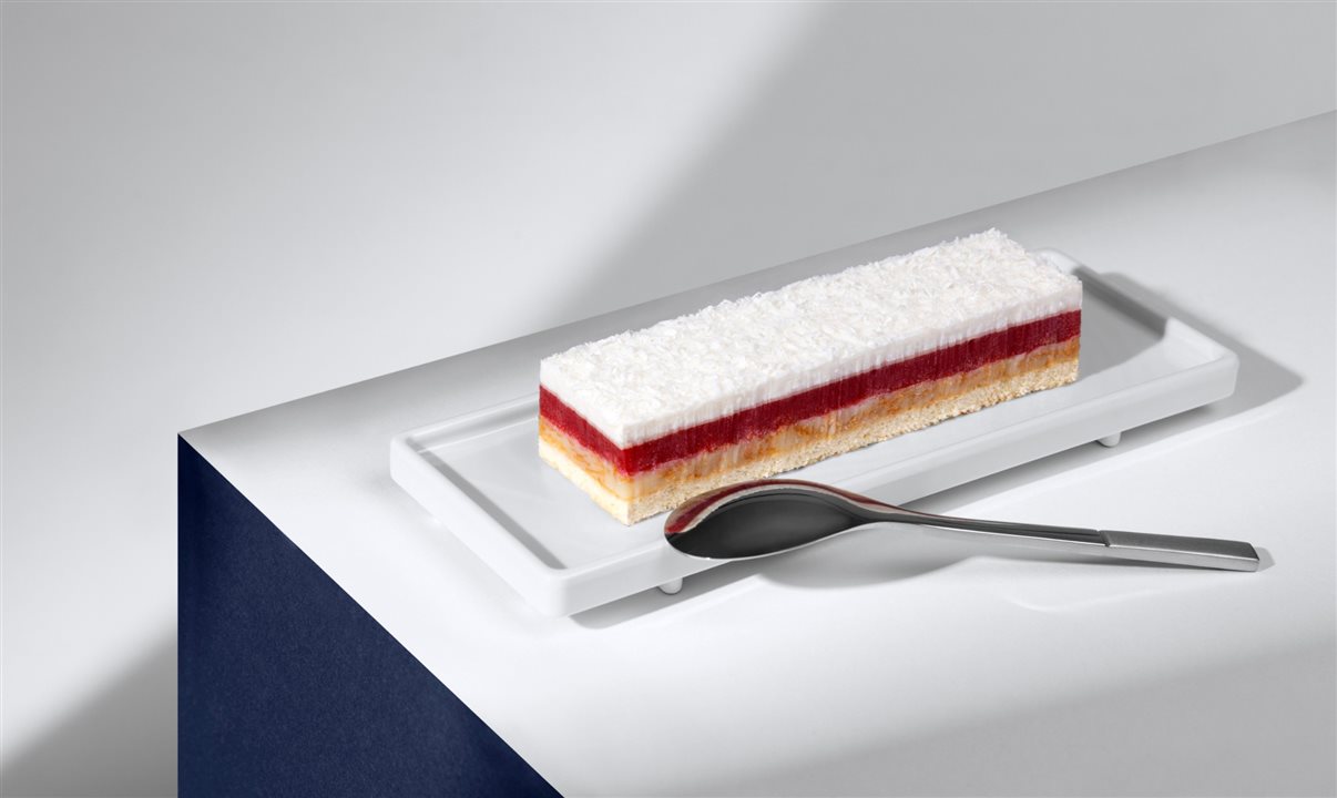 Sobremesa de framboesa e coco