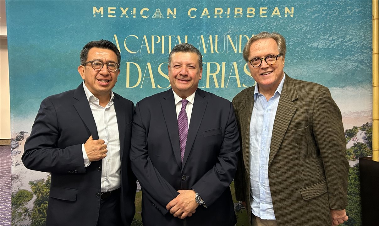 Arturo Cruz, Jorge Téllez e Maurício Vianna, representando o Caribe Mexicano