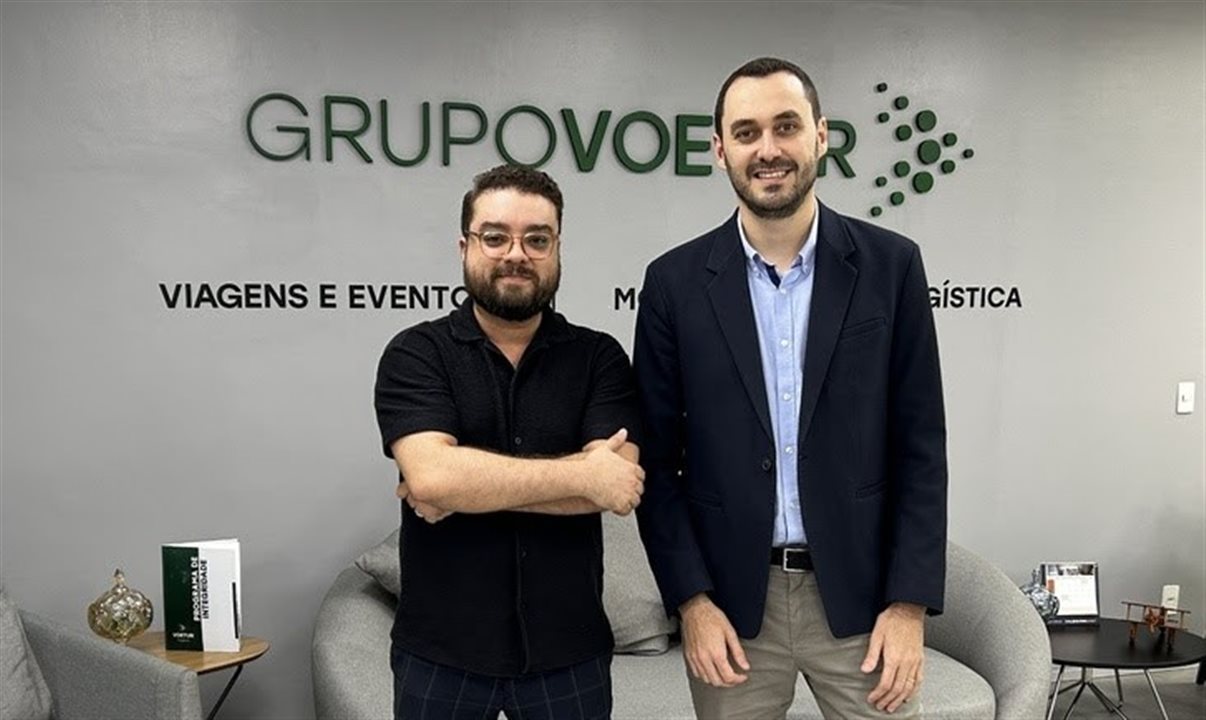 Tiago Lopes, executivo de Relacionamento no Meu Clube de Viagens, e Rafael Ortiz, diretor do Meu Clube de Viagens e de Produtos Terrestres da Voetur