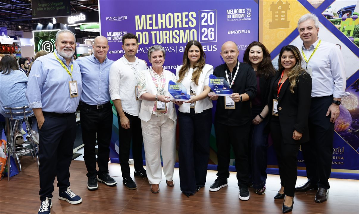 Artur Luiz Andrade e José Guilherme Alcorta, da PANROTAS, George Ferreira, Silvia Lage, Manuella Natividade, Edu Junqueira, Karina Kayashima e Gabriela Oliveira, da Belvitur, e Paulo Rezende, da Amadeus