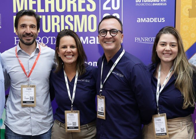 Eduardo Malheiros, Fernanda Oliveira, Pablo Torres e Mariana Fontainhas, do Grupo Wish