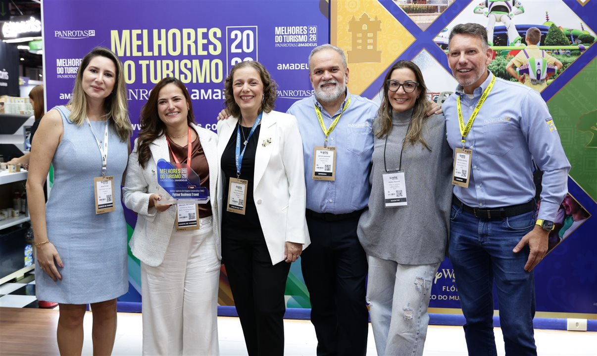 Aline Pontes, da Amadeus, Manuela Bernardes, da Flytour Business Travel, Erica Fernandes, da Amadeus, Artur Luiz Andrade, da PANROTAS, Andrea Panisset, da BeFly, e Ricardo Sidaras, da PANROTAS