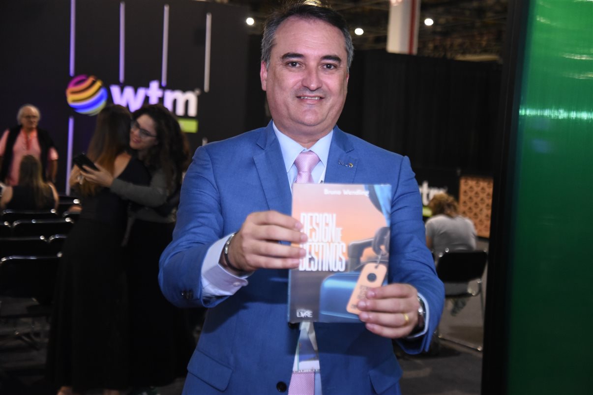 Ferdinando Lucena, do Turismo da Paraíba, adquiriu seu exemplar