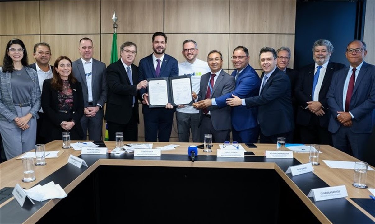 Além de investimentos de R$ 630 milhões, aeroportos regionais serão administrados pela concessionária de Guarulhos (SP)