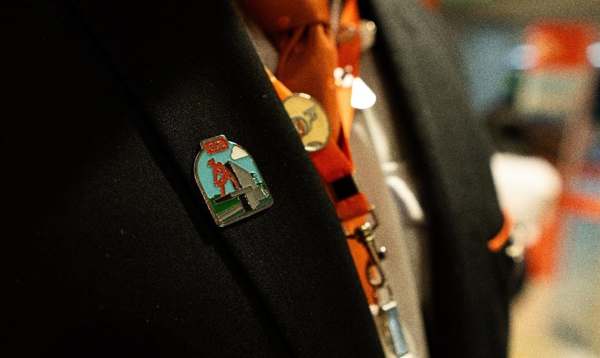Passageiros receberam receberam pins comemorativos exclusivos, que celebram os destinos