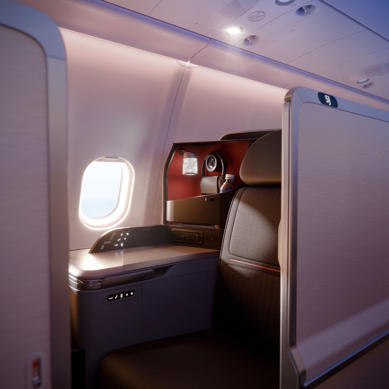 A modernização também chega à frota de Airbus A330-200 e Airbus A330-300, que passarão a contar, pela primeira vez, com suítes Delta One com portas