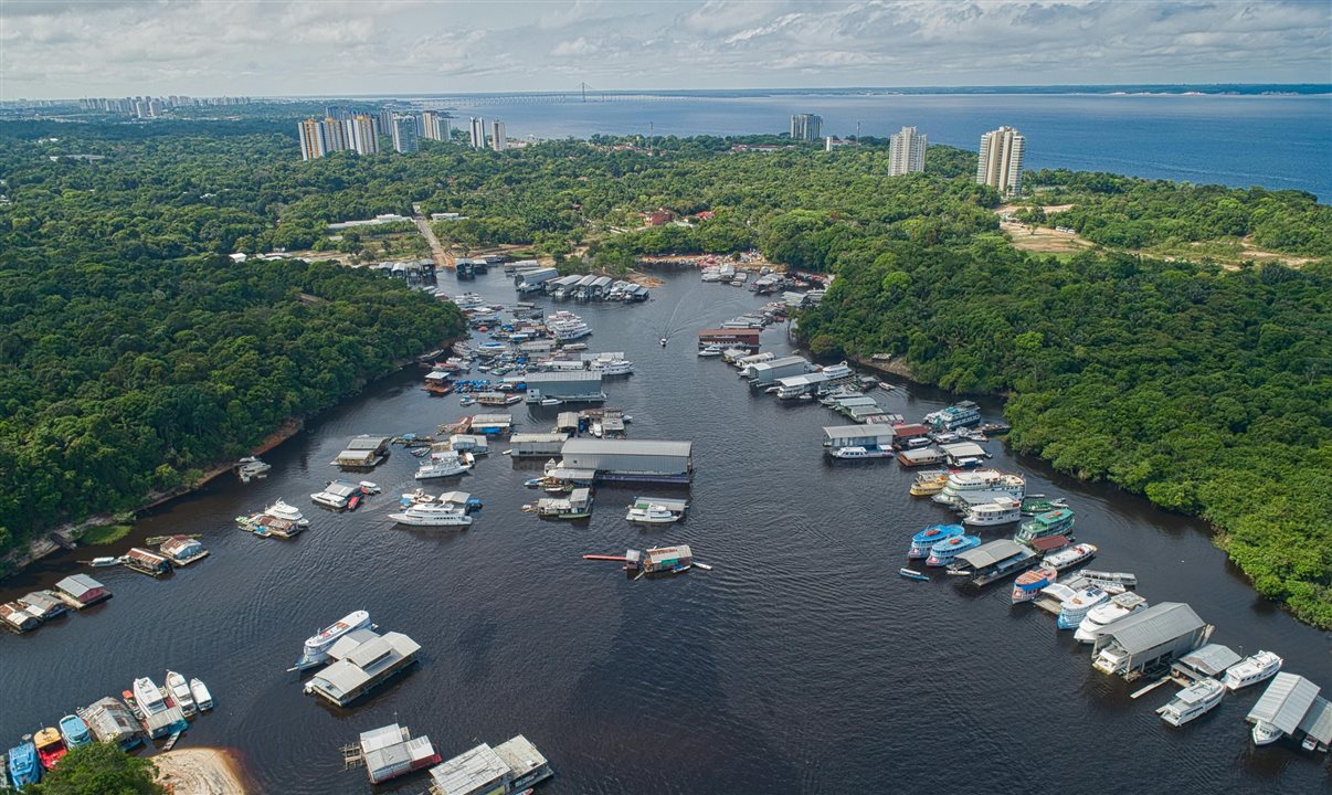 Projeto representa um avanço na ampliação do acesso ao transporte aéreo em áreas frequentemente isoladas, especialmente durante períodos de seca severa, quando o transporte fluvial é prejudicado