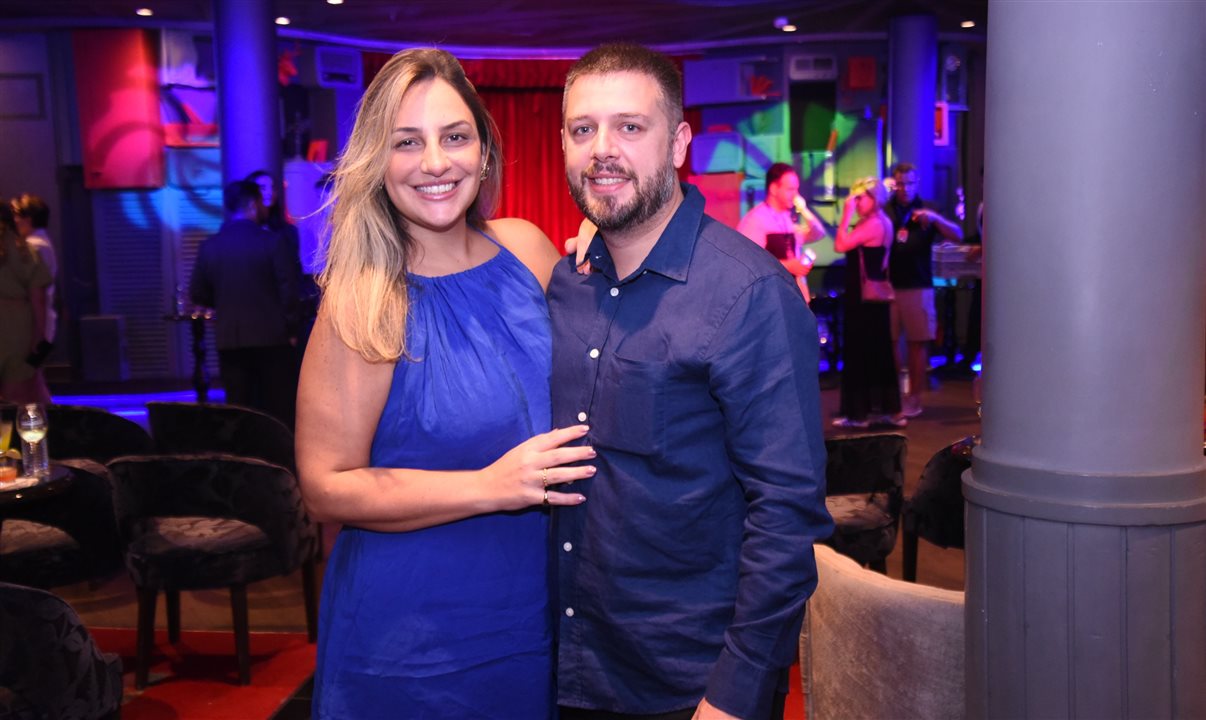 Patrícia Crepaldi, da Reservaí Viagens, trouxe seu marido Fernando Alves para o dia a adia da agência