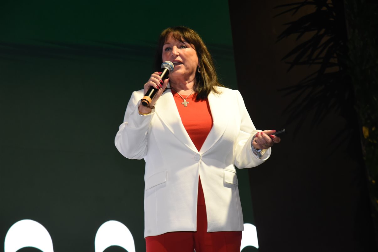Cindy Novotny, da Master Connection Associates, no Embark Immersion 2026, no Rio de Janeiro