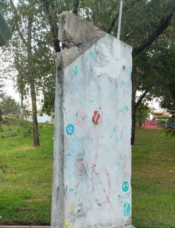 Fragmento original do Muro de Berlim