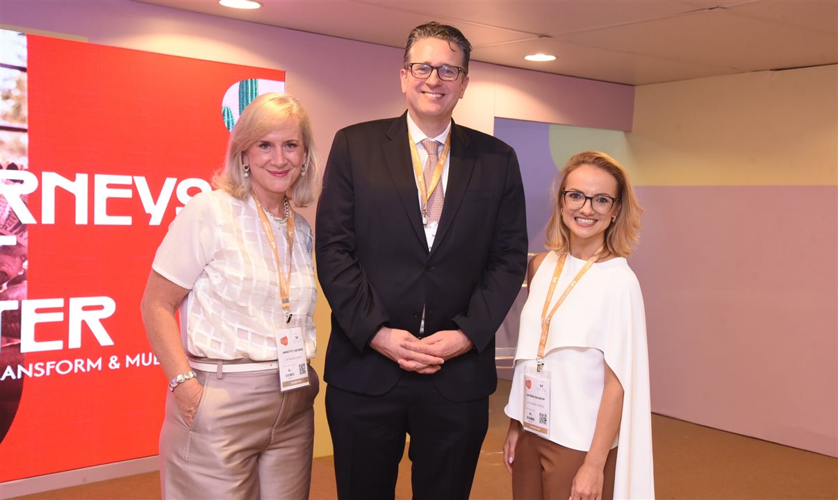 Annette Taeuber, Dirk Jenzen e Katrin Dalibor, do Lufthansa Group