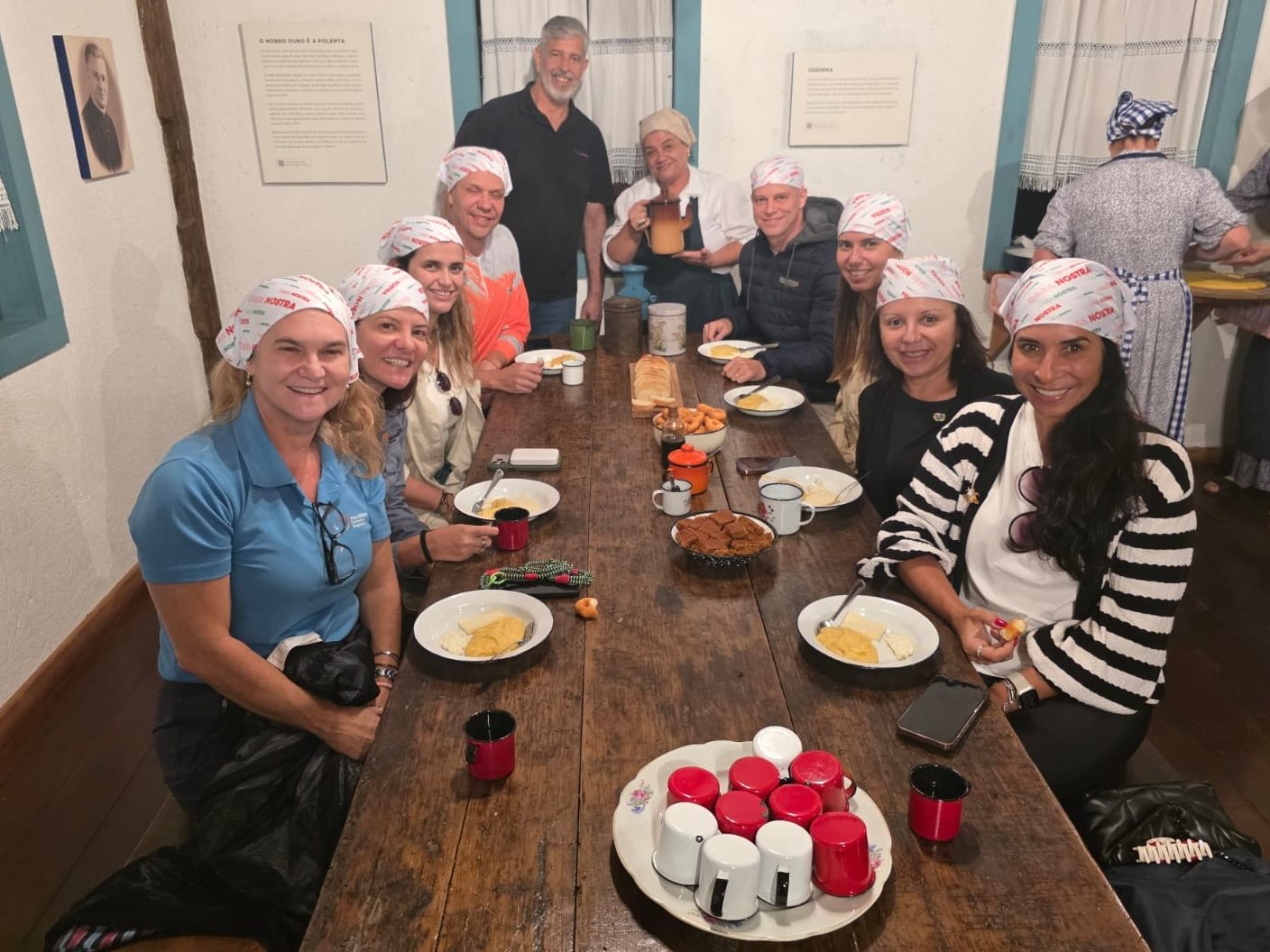 Convidados do ESTour experimentam polenta produzida na Casa Nostra