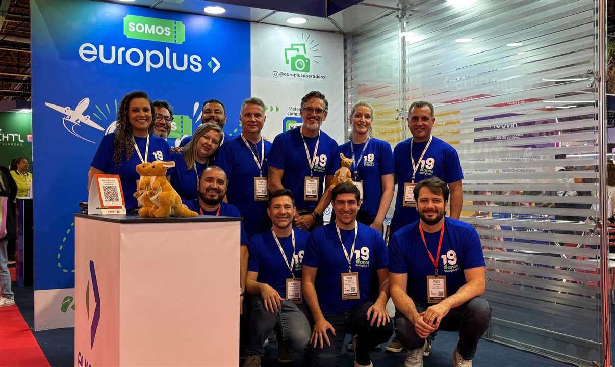 Confira as ofertas de aniversário em europlus.com.br/ofertas e acompanhe as lives dos sorteios no Instagram @europlusoperadora