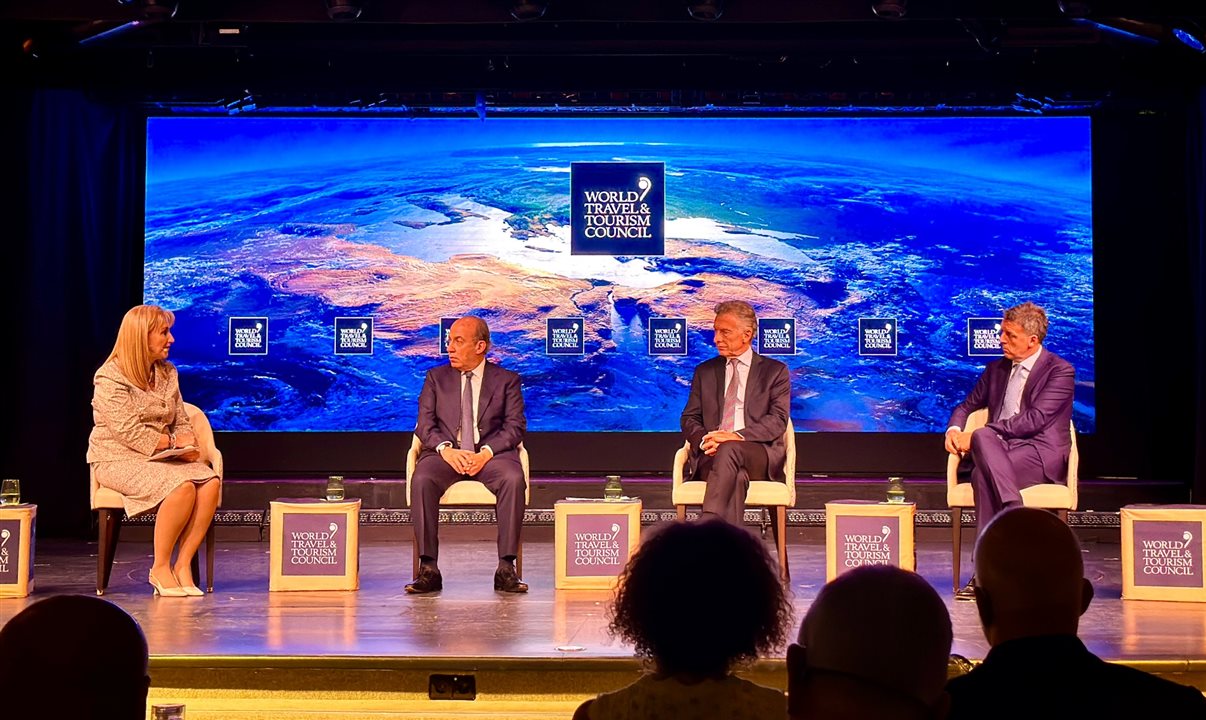 Gloria Guevara, do WTTC, em painel com Felipe Calderón, Mauricio Macri e Matteo Renzi