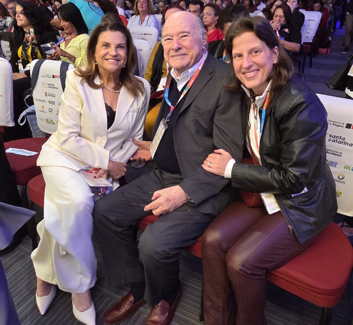 Os homenageados Marta Rossi e José Guillermo C. Alcorta com Marianna Alcorta
