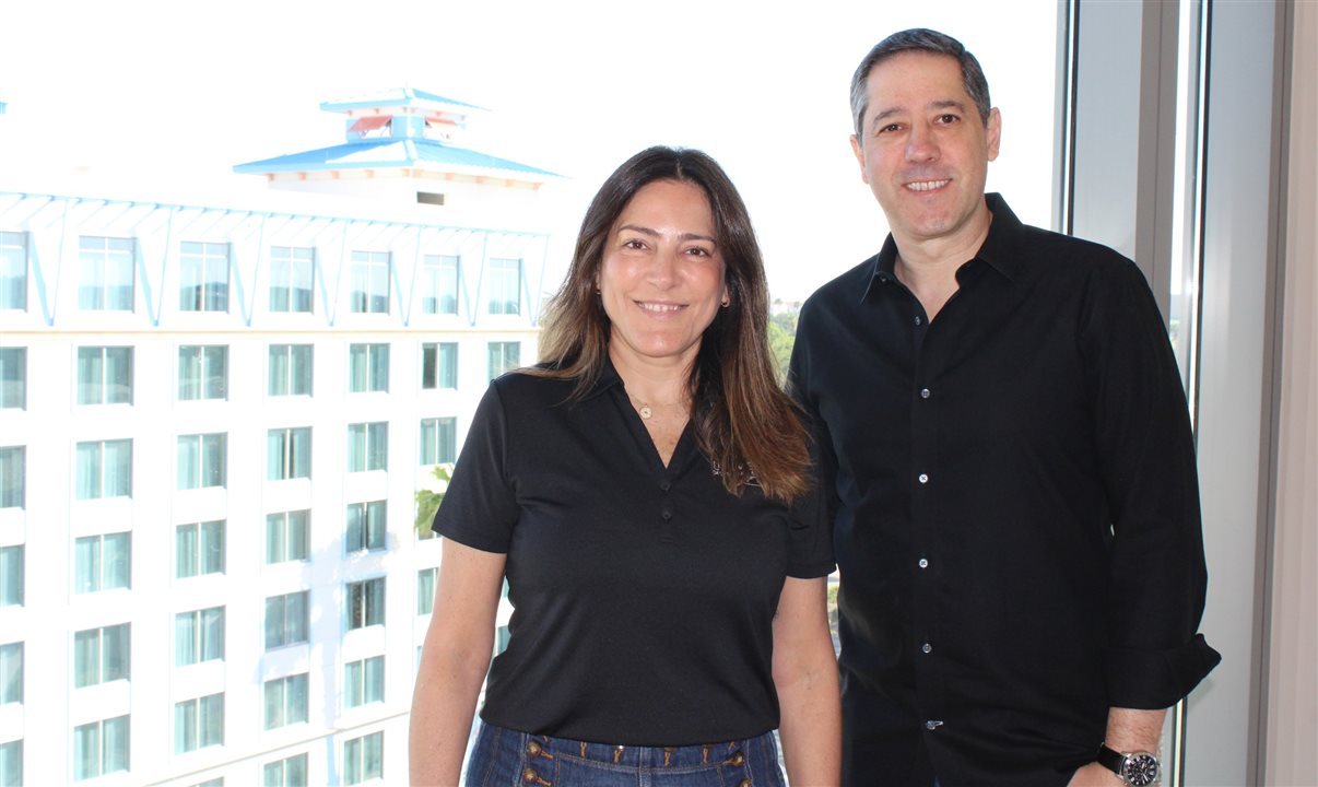 Gabriella Cavalheiro e Marcos Barros, da Universal