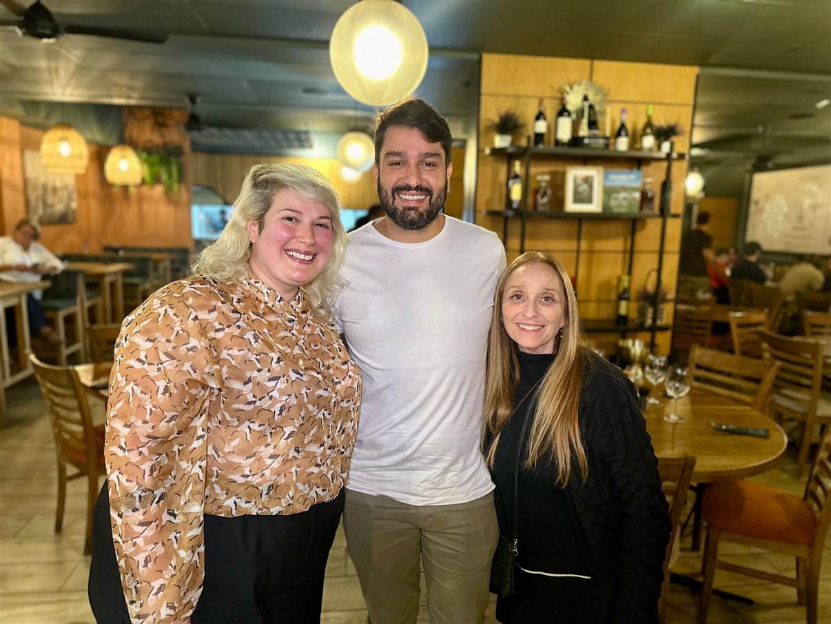 Laura Camera (TGK Travel), Felipe Freire (mahale Travel) e Luciana Dleizer (Pama Tours)