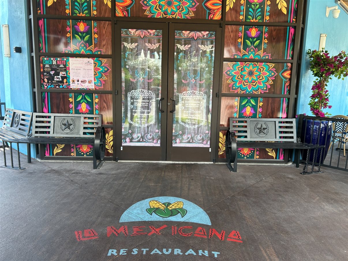 La Mexicana Restaurant