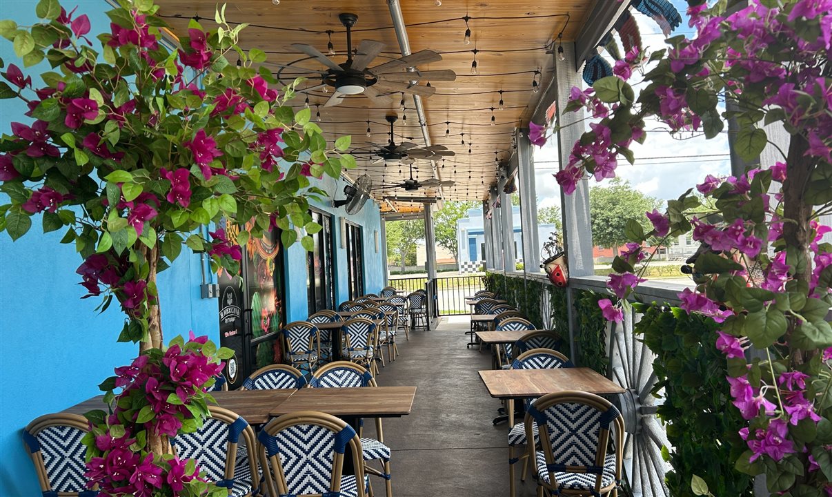 La Mexicana Restaurant
