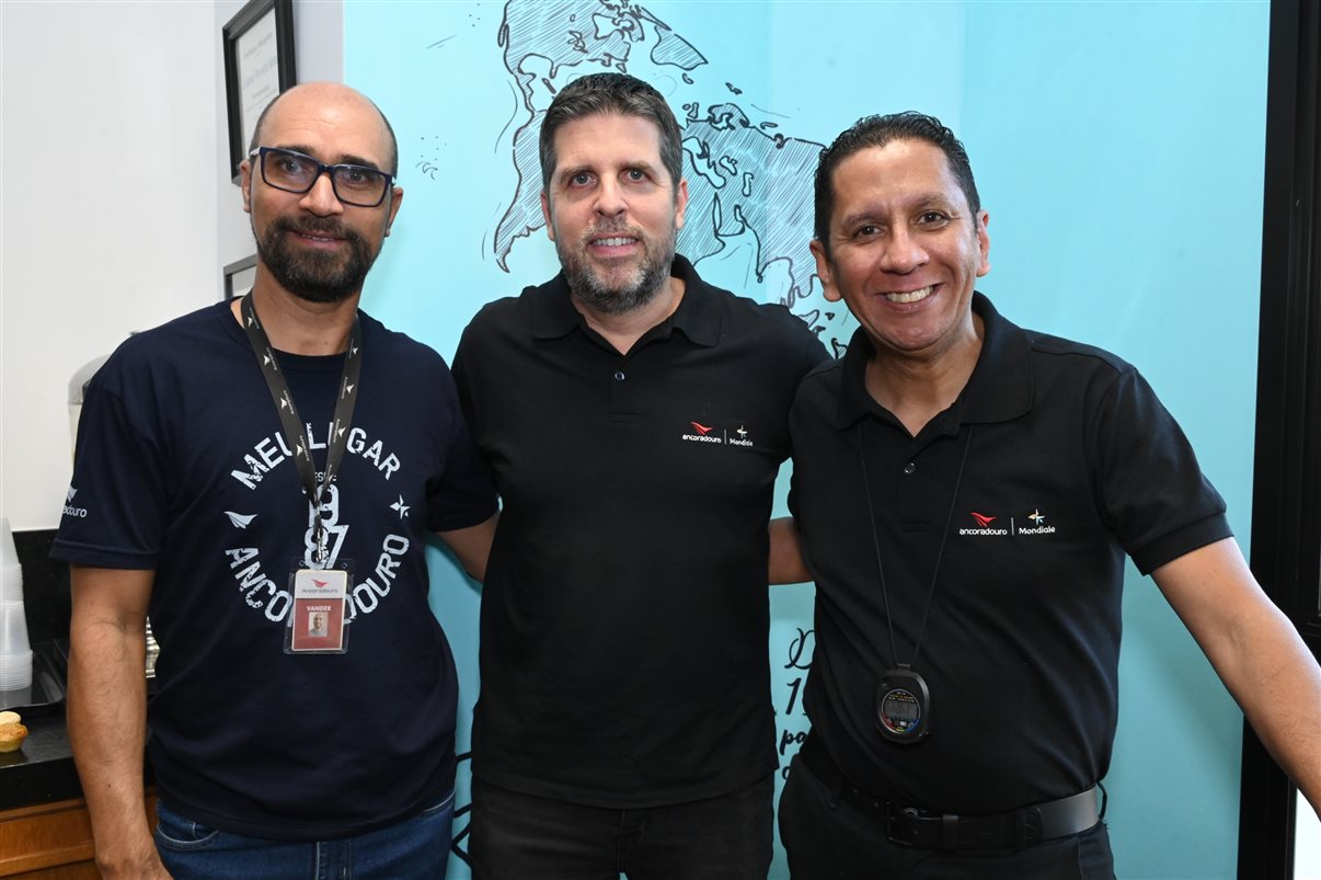 Vander Batista, Daniel Castanho e Ronaldo Coelho, da Ancoradouro