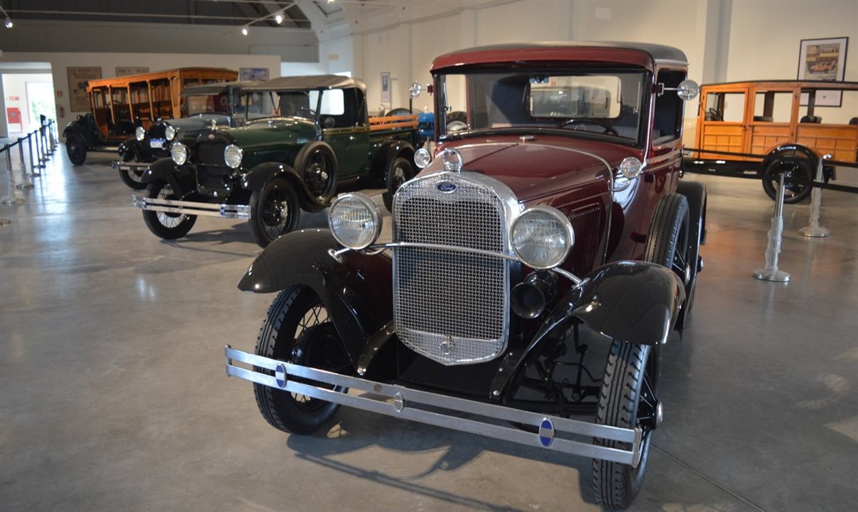 O espaço é dedicado ao Ford Model A, lançado em 1927, e reúne museu, atrações temáticas e áreas de convivência