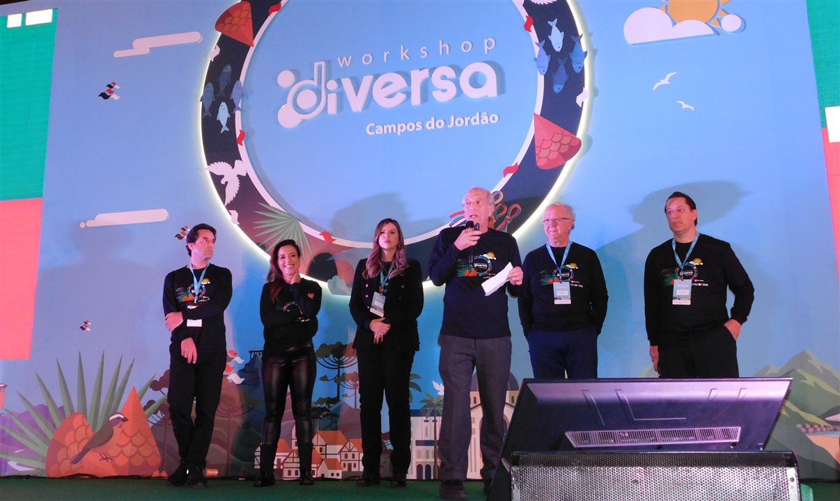 Gustavo Franken, do Grupo Arbo, Adriana Fredericce, Mariana Azevedo, James Giacomini, Arnaldo Franken, da Diversa (ao fundo) e Arnaldo Franken, presidente do Grupo Arbo (à frente)