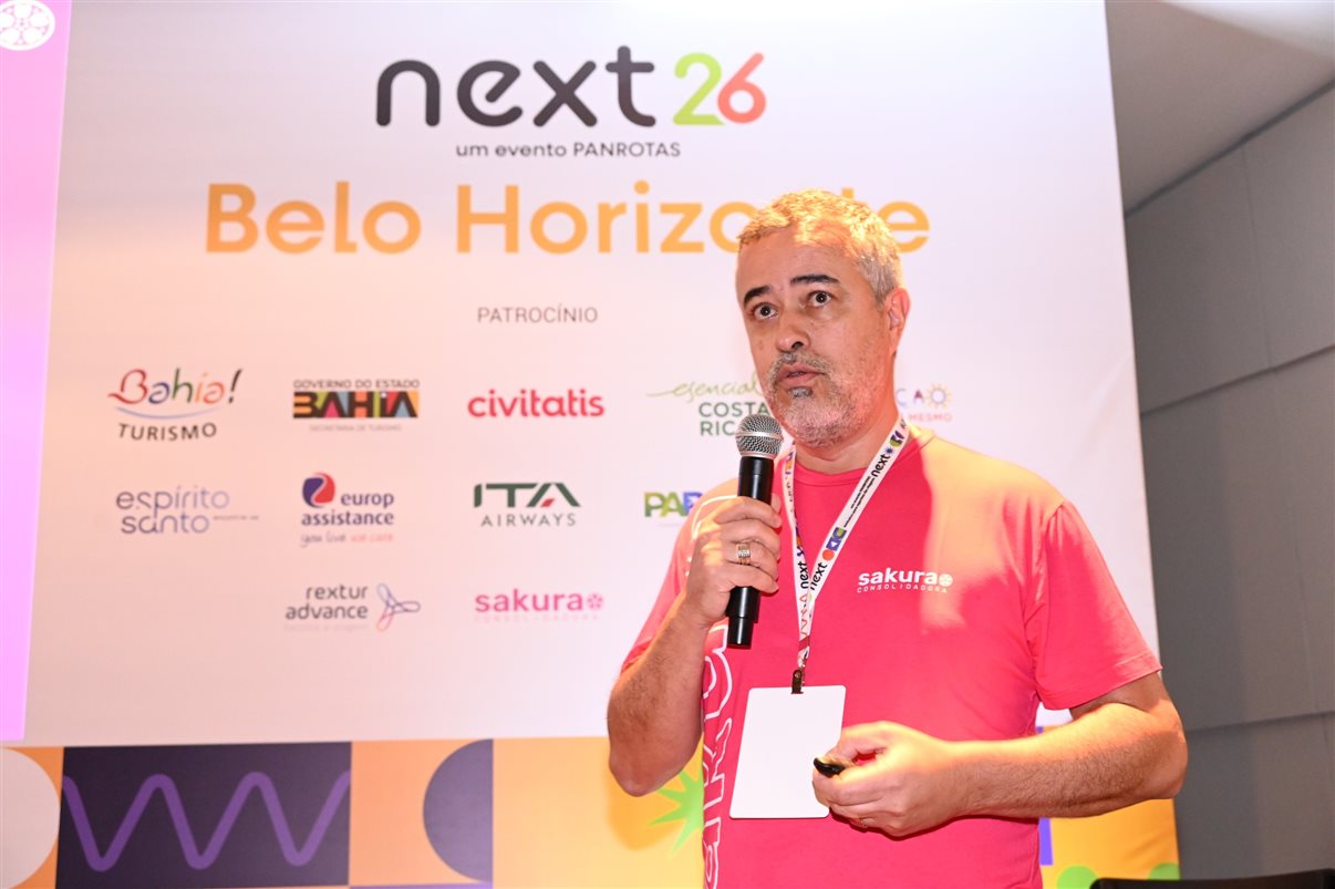 Alexandre Brandão, da Abav-MG, José Guilherme Alcorta, da PANROTAS, Peter Mangabeira, da Abav-MG, e Artur Luiz Andrade, da PANROTAS
