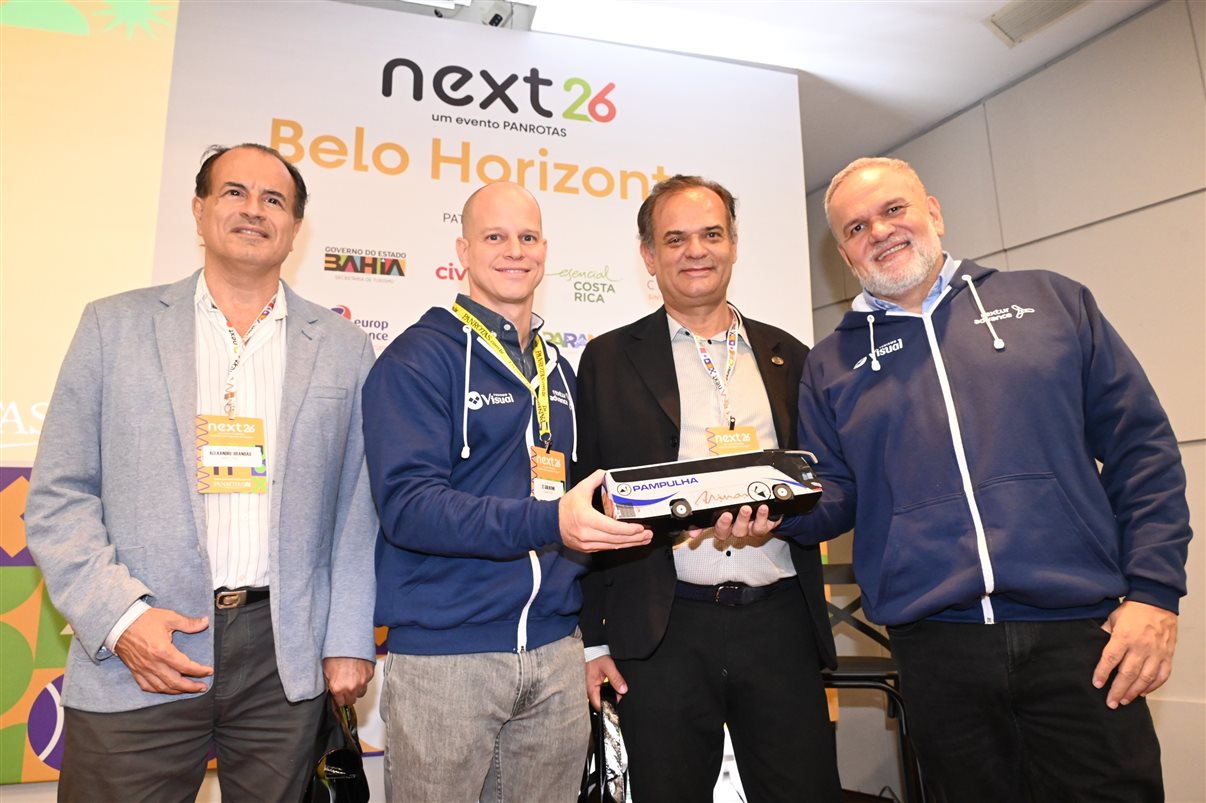 Alexandre Brandão, da Abav-MG, José Guilherme Alcorta, da PANROTAS, Peter Mangabeira, da Abav-MG, e Artur Luiz Andrade, da PANROTAS