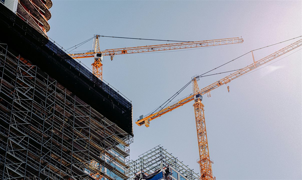 O Grupo STX atua no desenvolvimento de empreendimentos hoteleiros e possui cinco projetos em construção na capital paulista, localizados nos bairros de Perdizes, Pinheiros, Vila Mariana, Ibirapuera e Butantã. Juntos, os empreendimentos somam mais de 1,7 mil quartos