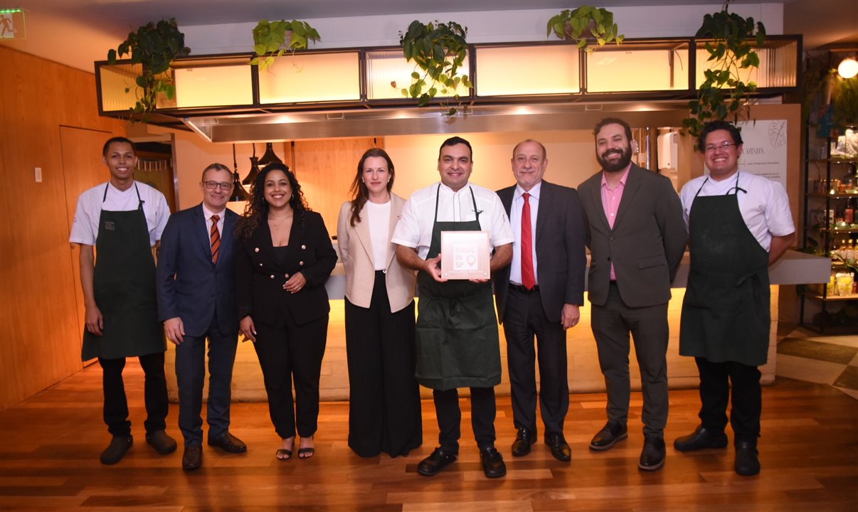 As equipes de Visite São Paulo Convention Bureau e Terraço Jardins receberam os convidados para mostrar o menu Made in SP