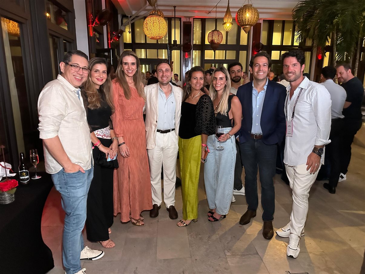 Fabiano Camargo, da CT Operadora, Karine Mariath, da Mundo Kaa, Giovana Mikelaitis, da Leading Hotels of the World, Mathieu Vinciguerra, da SBM Hotels, Juliana Gallo, da Embarque With Us, Mario Del Duca do Nuba Mexico, e João Belchior, da Minor Hotels