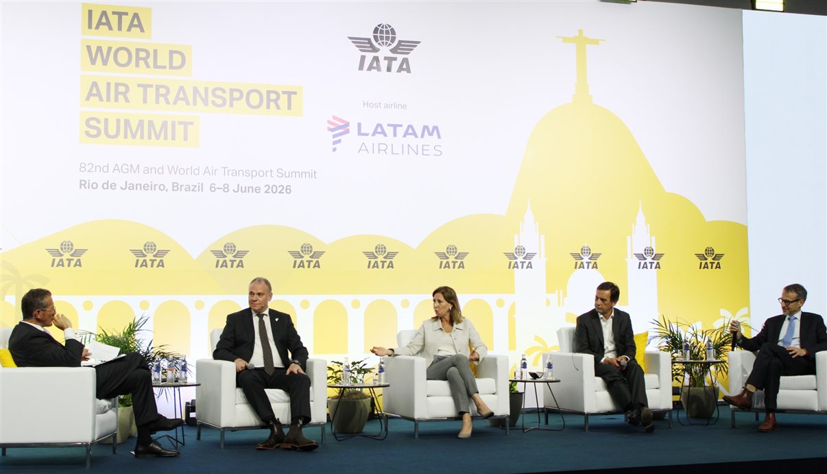 Painel dos CEOs na Reunião Geral da Iata