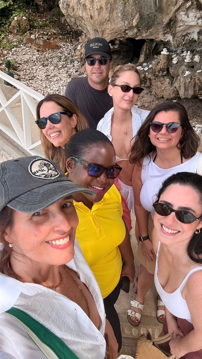 Grupo de brasileiros no Round Hill