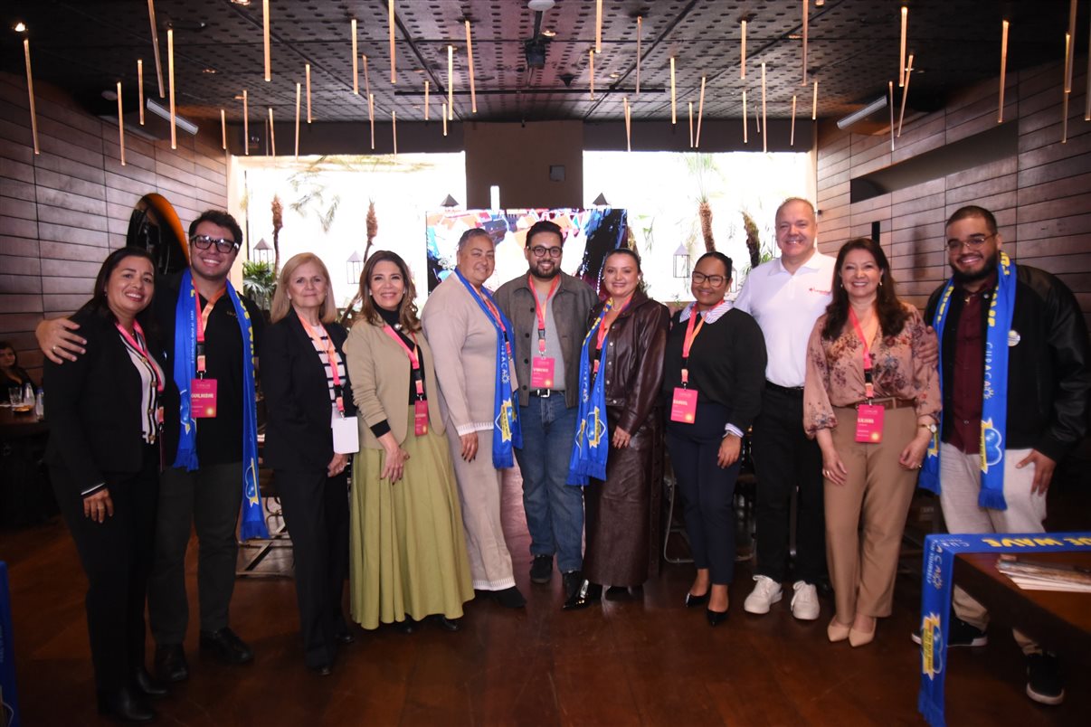 Grupo de hoteleiros e fornecedores de Curaçao que participou do evento em São Paulo