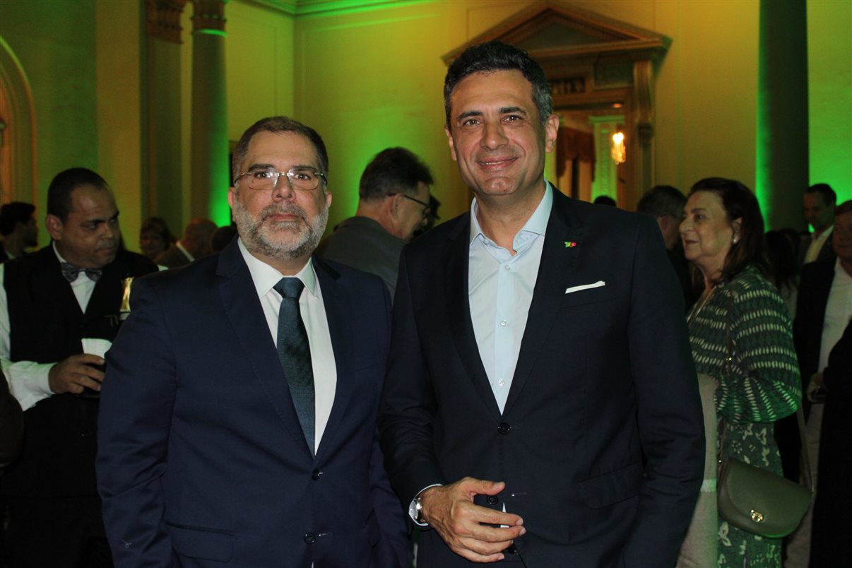 Carlos Antunes, Carlos de Oliveira e Luís Rodrigues, da Tap