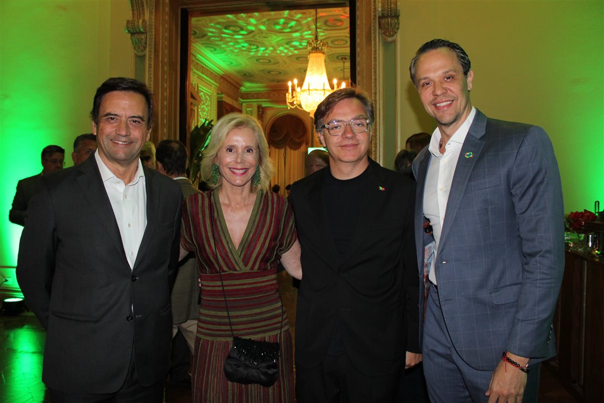 Carlos Antunes, Carlos de Oliveira e Luís Rodrigues, da Tap