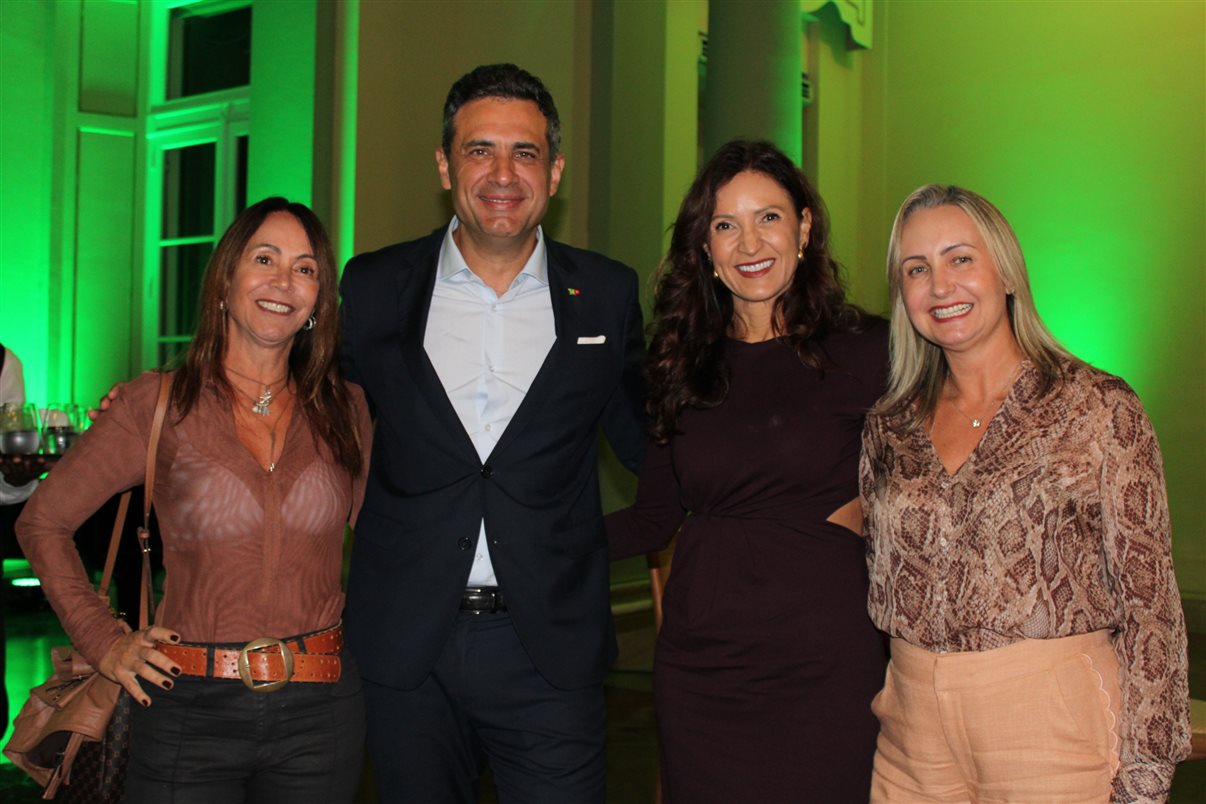 Carlos Antunes, Carlos de Oliveira e Luís Rodrigues, da Tap